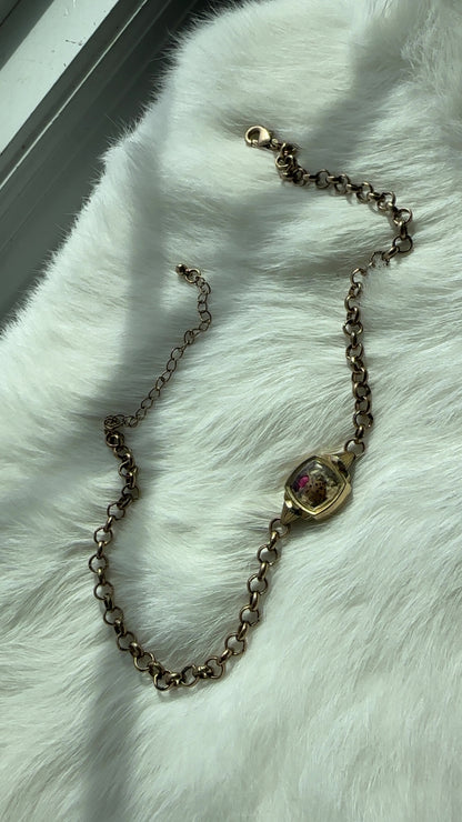 Lady bug choker