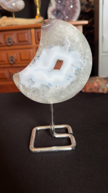 Druzy agate moon with portal